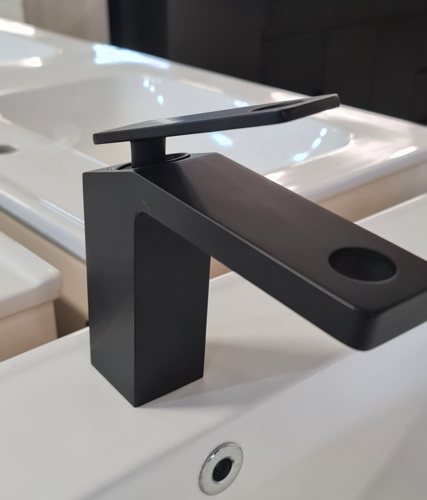 ALEXA SQUARE BASIN MIXER BLACK