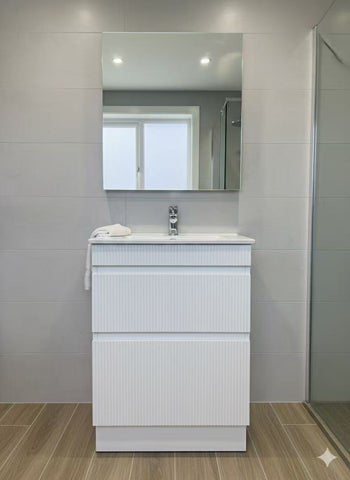 PLYWOOD SLIM 600 MATTE WHITE FLUTED VANITY WITH CERAMIC TOP